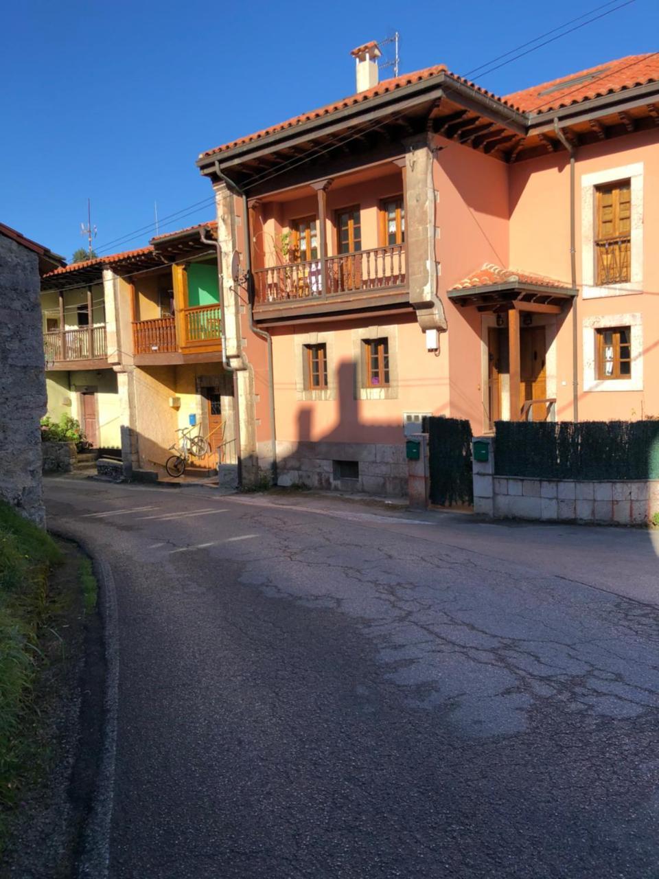 La Casina El Palaciu Cue Exterior photo